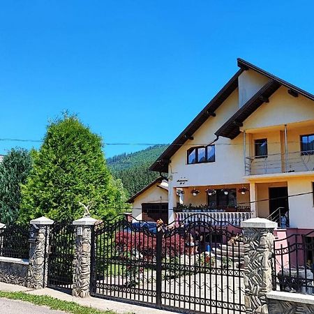 Dariamaf Apartment Câmpulung Moldovenesc Exterior foto